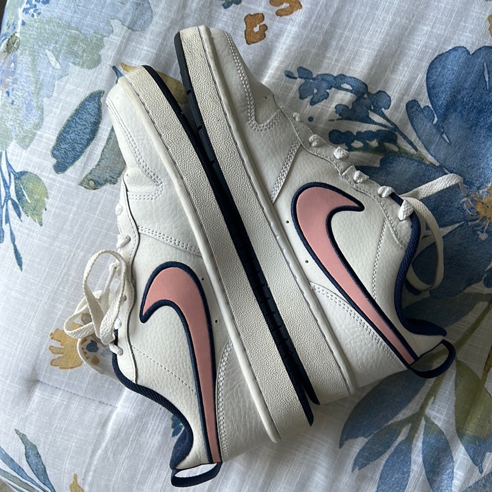 Girls Nike Sneakers